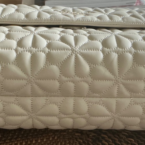 KATE SPADE Bloom Large Quilted Leather Shoulder Bag In Ivory - Picture 7 of 11